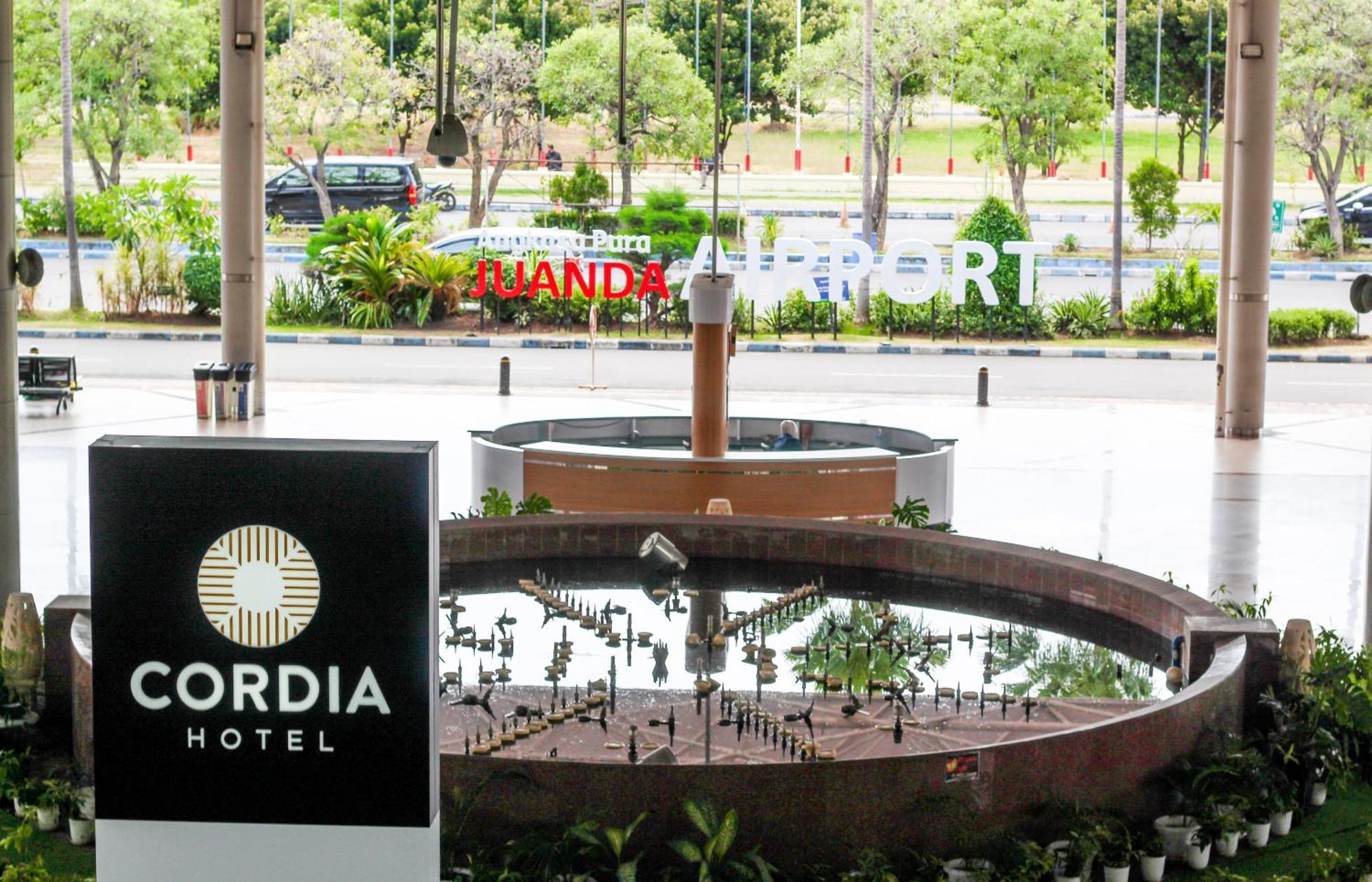 Cordia Hotel Surabaya Airport - Hotel Dalam Bandara - Formerly Ibis Budget Surabaya Airport Сидоарджо Екстериор снимка