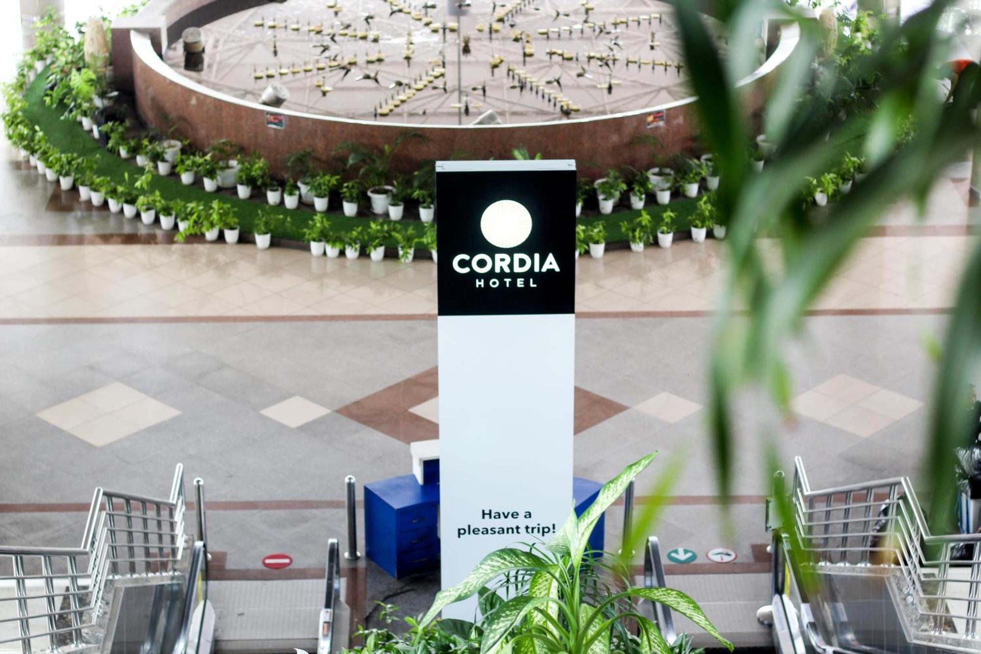 Cordia Hotel Surabaya Airport - Hotel Dalam Bandara - Formerly Ibis Budget Surabaya Airport Сидоарджо Екстериор снимка