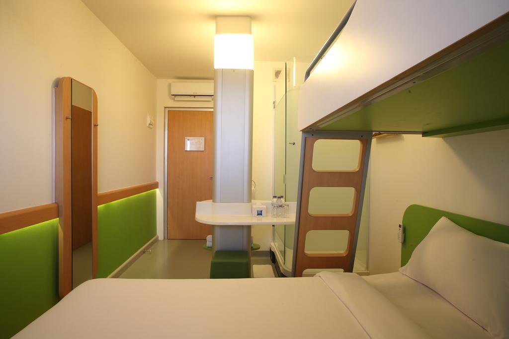 Cordia Hotel Surabaya Airport - Hotel Dalam Bandara - Formerly Ibis Budget Surabaya Airport Сидоарджо Екстериор снимка