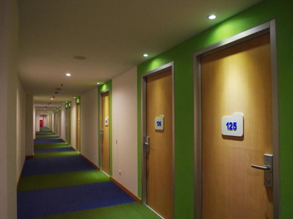 Cordia Hotel Surabaya Airport - Hotel Dalam Bandara - Formerly Ibis Budget Surabaya Airport Сидоарджо Екстериор снимка