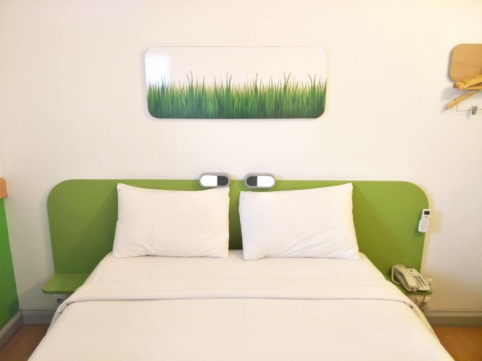 Cordia Hotel Surabaya Airport - Hotel Dalam Bandara - Formerly Ibis Budget Surabaya Airport Сидоарджо Екстериор снимка