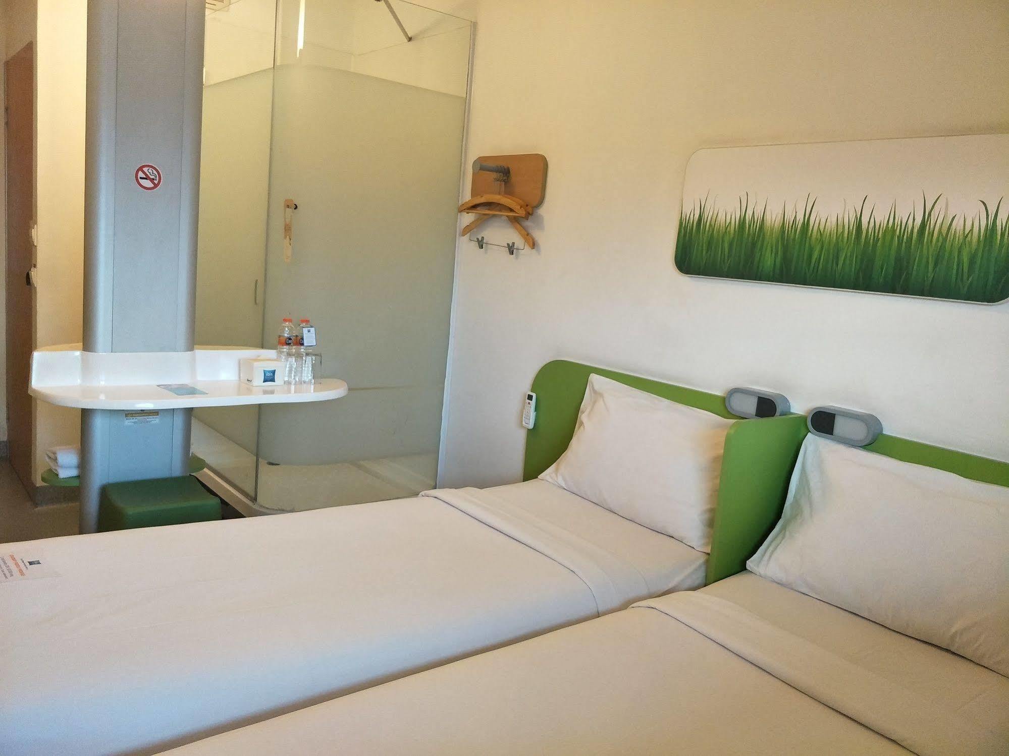 Cordia Hotel Surabaya Airport - Hotel Dalam Bandara - Formerly Ibis Budget Surabaya Airport Сидоарджо Екстериор снимка