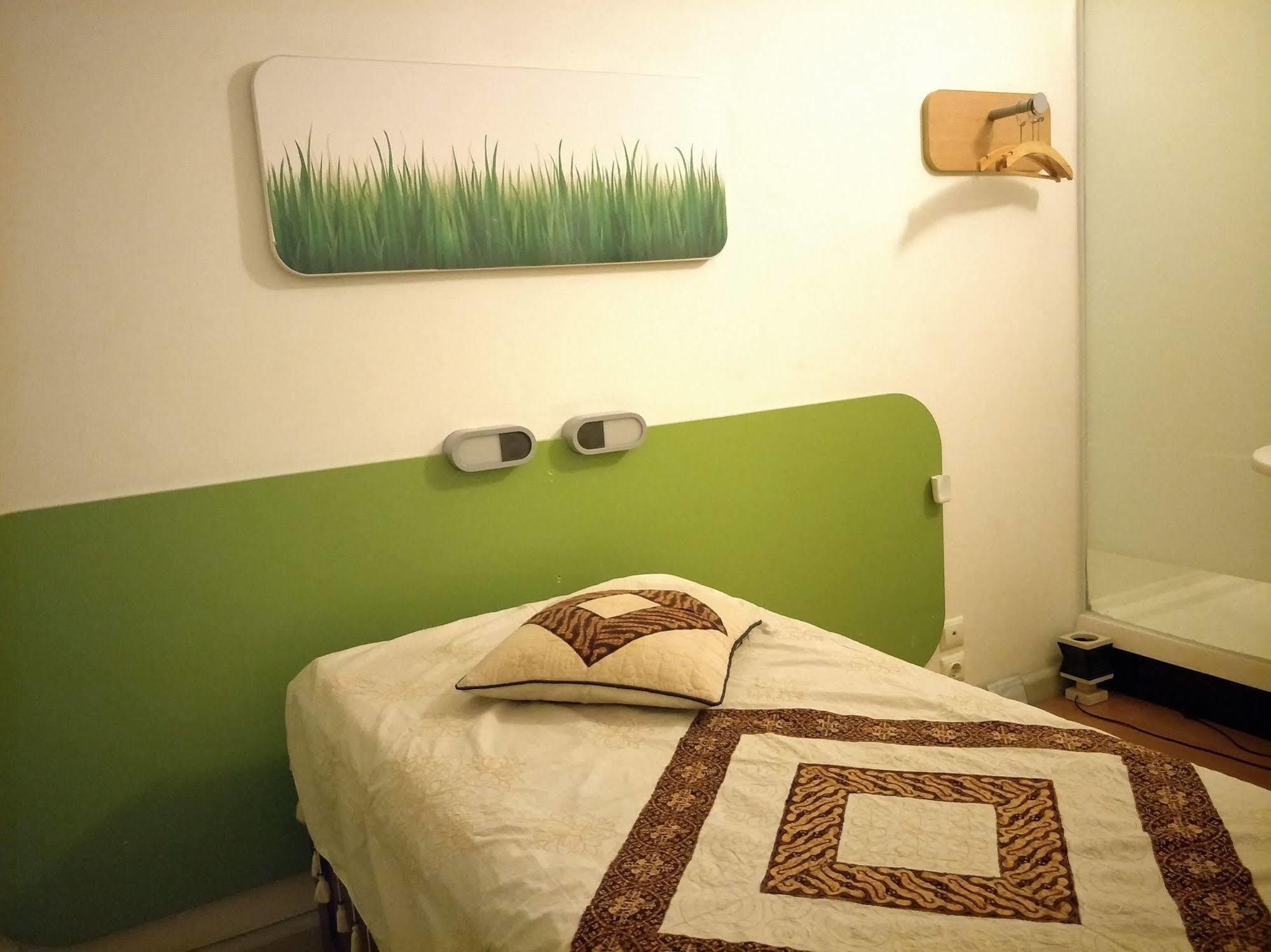Cordia Hotel Surabaya Airport - Hotel Dalam Bandara - Formerly Ibis Budget Surabaya Airport Сидоарджо Екстериор снимка