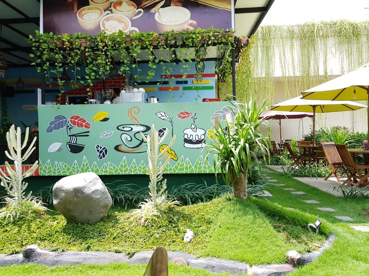 Cordia Hotel Surabaya Airport - Hotel Dalam Bandara - Formerly Ibis Budget Surabaya Airport Сидоарджо Екстериор снимка